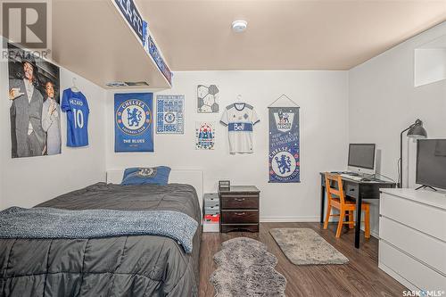 110 Maguire Court, Saskatoon, SK - Indoor Photo Showing Bedroom