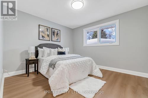 472 Three Valley Crescent, London, ON - Indoor Photo Showing Bedroom