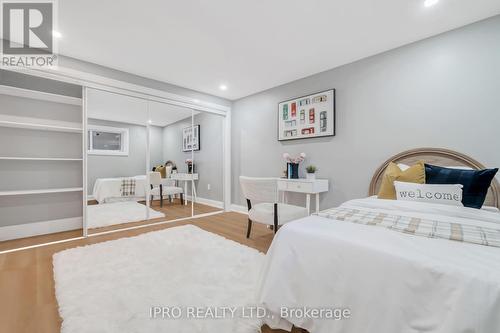 472 Three Valley Crescent, London, ON - Indoor Photo Showing Bedroom