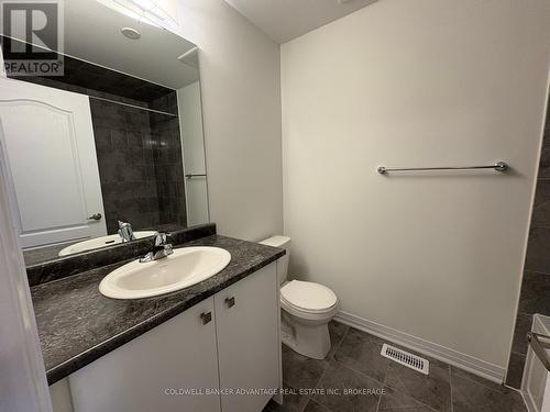 216 Port Crescent, Welland (774 - Dain City), ON - Indoor Photo Showing Bathroom