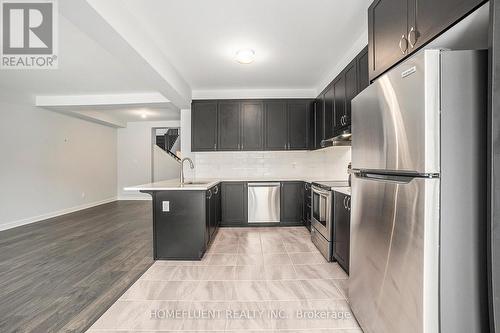 530 Filly Terrace N, Ottawa, ON - Indoor Photo Showing Kitchen