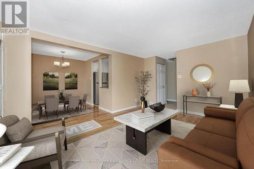 67 - 6951 Bilberry Drive, Ottawa, ON - Indoor Photo Showing Living Room