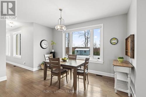 7080 Still Meadow Way, Ottawa, ON - Indoor Photo Showing Dining Room