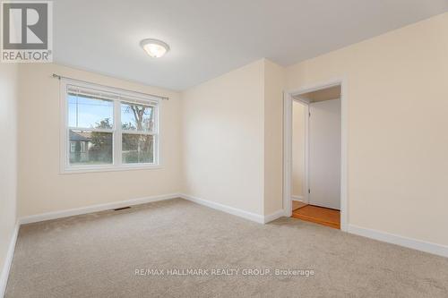 371 Billings Avenue W, Ottawa, ON - Indoor Photo Showing Other Room