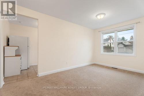 371 Billings Avenue W, Ottawa, ON - Indoor Photo Showing Other Room