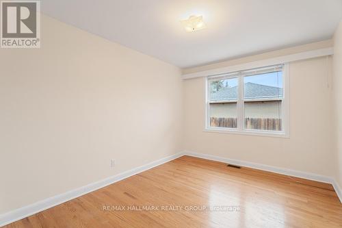 371 Billings Avenue W, Ottawa, ON - Indoor Photo Showing Other Room