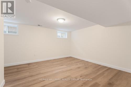 371 Billings Avenue W, Ottawa, ON - Indoor Photo Showing Other Room