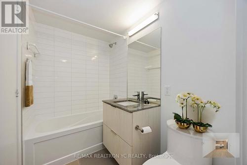 2114 - 158 Front Street, Toronto, ON - Indoor Photo Showing Bathroom