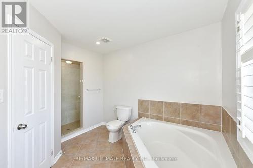 27 La Roche Avenue, Halton Hills, ON - Indoor Photo Showing Bathroom