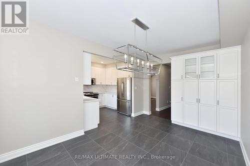 27 La Roche Avenue, Halton Hills, ON - Indoor Photo Showing Other Room