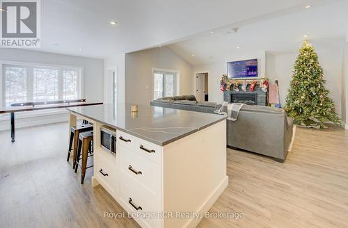 348 Augusta Street, West Grey (Ayton), ON - Indoor Photo Showing Kitchen