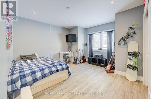 348 Augusta Street, West Grey (Ayton), ON - Indoor Photo Showing Bedroom