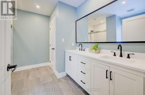 348 Augusta Street, West Grey (Ayton), ON - Indoor Photo Showing Bathroom