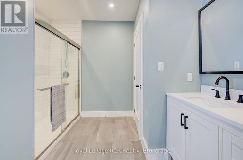 348 Augusta Street, West Grey (Ayton), ON - Indoor Photo Showing Bathroom