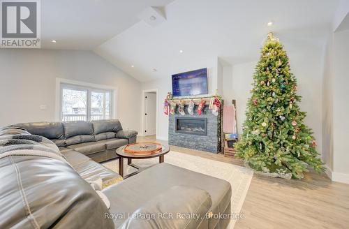 348 Augusta Street, West Grey (Ayton), ON - Indoor Photo Showing Living Room With Fireplace