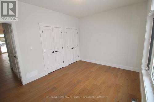 624 26Th Avenue, Hanover, ON - Indoor Photo Showing Other Room