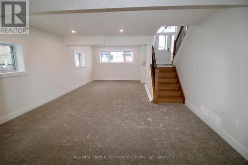 624 26Th Avenue, Hanover, ON - Indoor Photo Showing Other Room