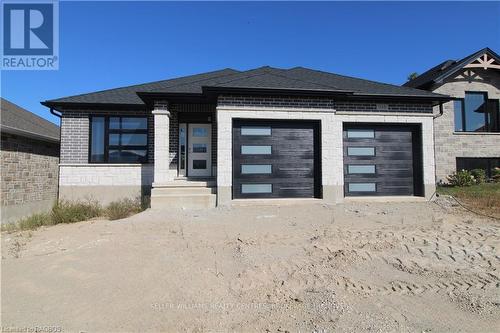 918 13Th Street, Hanover, ON - Outdoor With Facade