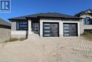 918 13Th Street, Hanover, ON  - Outdoor With Facade 