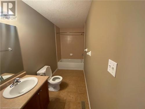 7 Booty Lane, Cambridge, ON - Indoor Photo Showing Bathroom