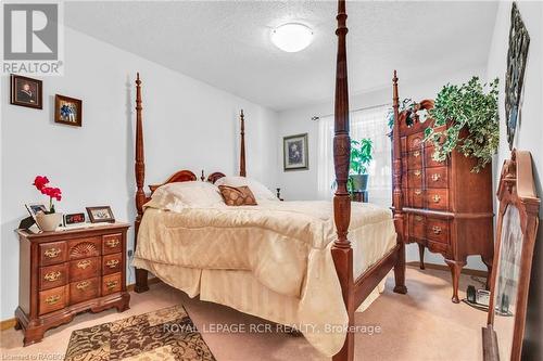 641 21St Avenue A, Hanover, ON - Indoor Photo Showing Bedroom