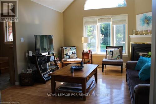 96 Main Street, Northern Bruce Peninsula, ON - Indoor Photo Showing Living Room With Fireplace