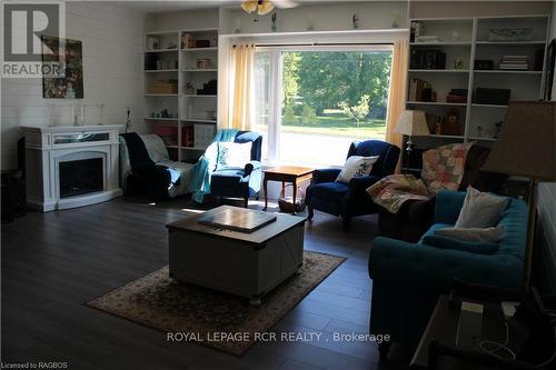 96 Main Street, Northern Bruce Peninsula, ON - Indoor Photo Showing Living Room With Fireplace