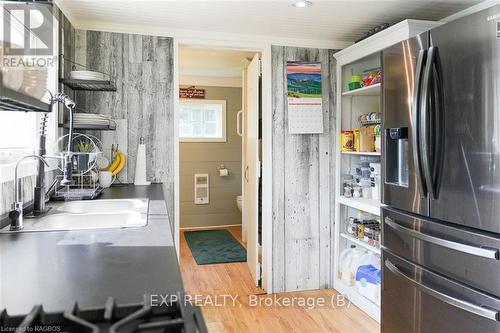 156639 Concession 7A, Chatsworth, ON - Indoor Photo Showing Kitchen With Double Sink