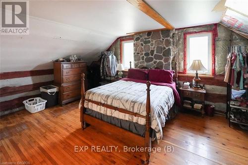 156639 Concession 7A, Chatsworth, ON - Indoor Photo Showing Bedroom