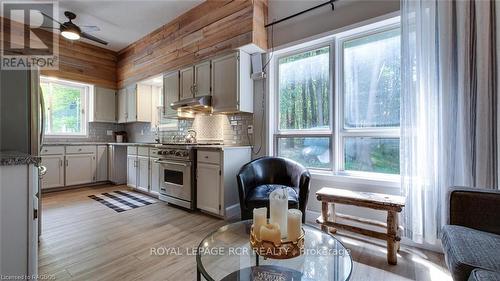 72 South Shore Road, Northern Bruce Peninsula, ON - Indoor Photo Showing Kitchen