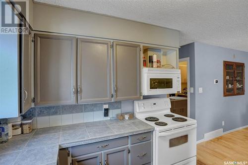 1638 Rae Street, Regina, SK - Indoor Photo Showing Kitchen