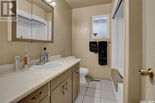 1638 Rae Street, Regina, SK - Indoor Photo Showing Bathroom