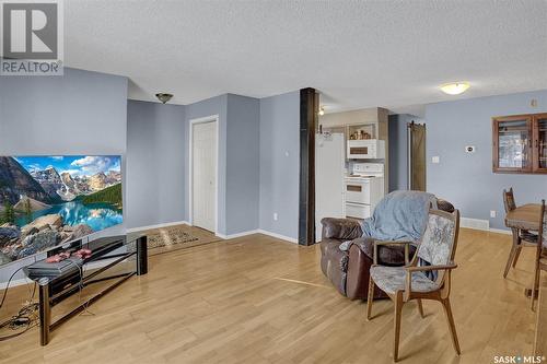 1638 Rae Street, Regina, SK - Indoor