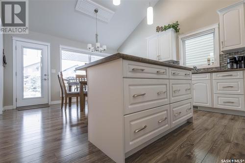 511 Cherry Lane, Warman, SK - Indoor Photo Showing Kitchen