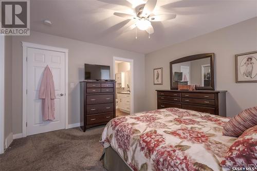 511 Cherry Lane, Warman, SK - Indoor Photo Showing Bedroom