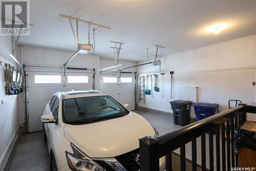 511 Cherry Lane, Warman, SK - Indoor Photo Showing Garage