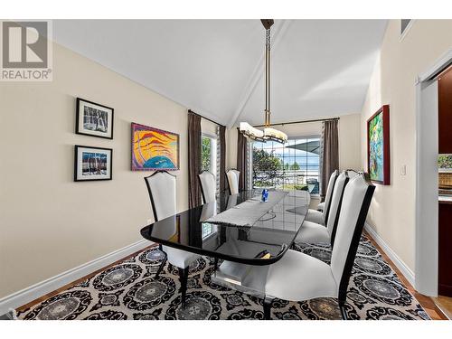 189 Trophy Court, Kamloops, BC - Indoor Photo Showing Dining Room