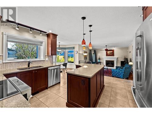 189 Trophy Court, Kamloops, BC - Indoor Photo Showing Kitchen With Fireplace With Double Sink With Upgraded Kitchen