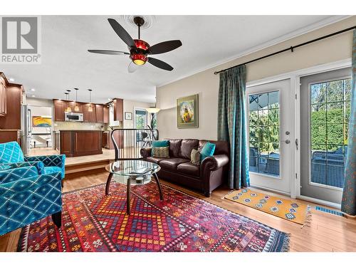 189 Trophy Court, Kamloops, BC - Indoor Photo Showing Living Room