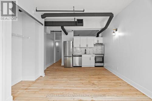 306 - 330 Clarence Street, London, ON - Indoor Photo Showing Kitchen With Stainless Steel Kitchen