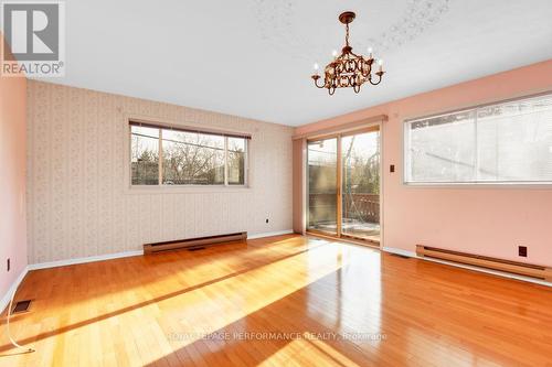 816 Dickens Avenue, Ottawa, ON - Indoor