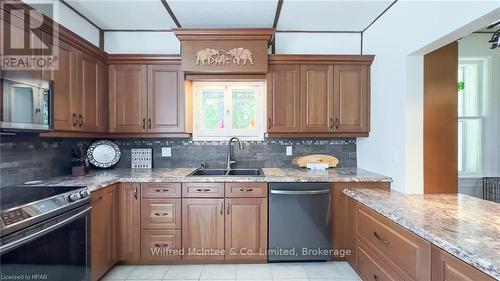 43 Mitchell Street, South Bruce, ON - Indoor Photo Showing Kitchen With Double Sink