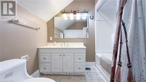 43 Mitchell Street, South Bruce, ON - Indoor Photo Showing Bathroom