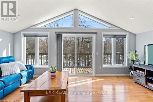 397 Purple Valley Road, South Bruce Peninsula, ON - Indoor Photo Showing Other Room