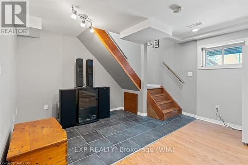 397 Purple Valley Road, South Bruce Peninsula, ON - Indoor Photo Showing Other Room