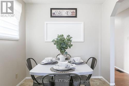 10 Hamilton Street, Kawartha Lakes (Lindsay), ON - Indoor Photo Showing Dining Room