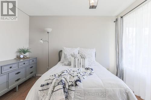 10 Hamilton Street, Kawartha Lakes (Lindsay), ON - Indoor Photo Showing Bedroom