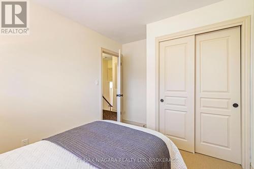 100 Sherman Drive, St. Catharines (443 - Lakeport), ON - Indoor Photo Showing Bedroom