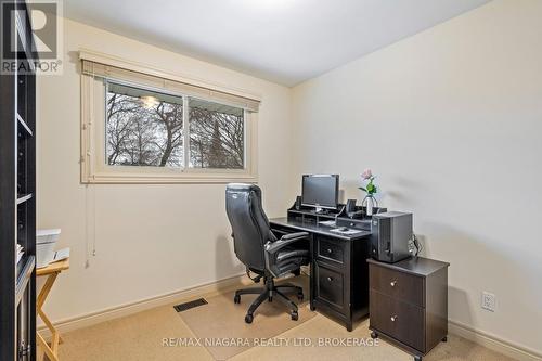 100 Sherman Drive, St. Catharines (443 - Lakeport), ON - Indoor Photo Showing Office