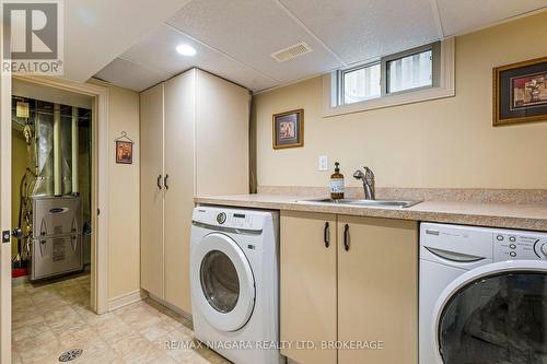 100 Sherman Drive, St. Catharines (443 - Lakeport), ON - Indoor Photo Showing Laundry Room